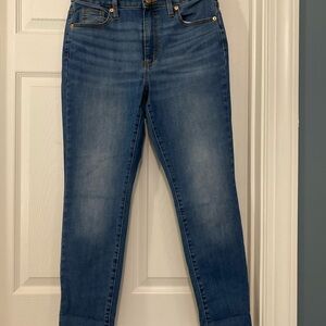 Universal Thread Blue Ankle Cropped Jeans